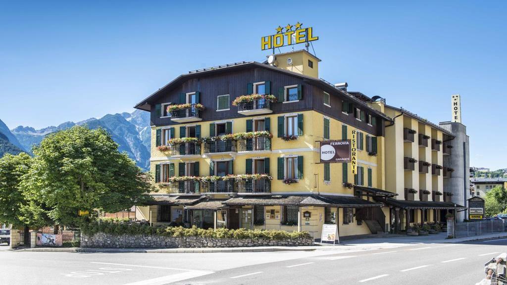 Hotel Ferrovia Calalzo di Cadore Exterior foto